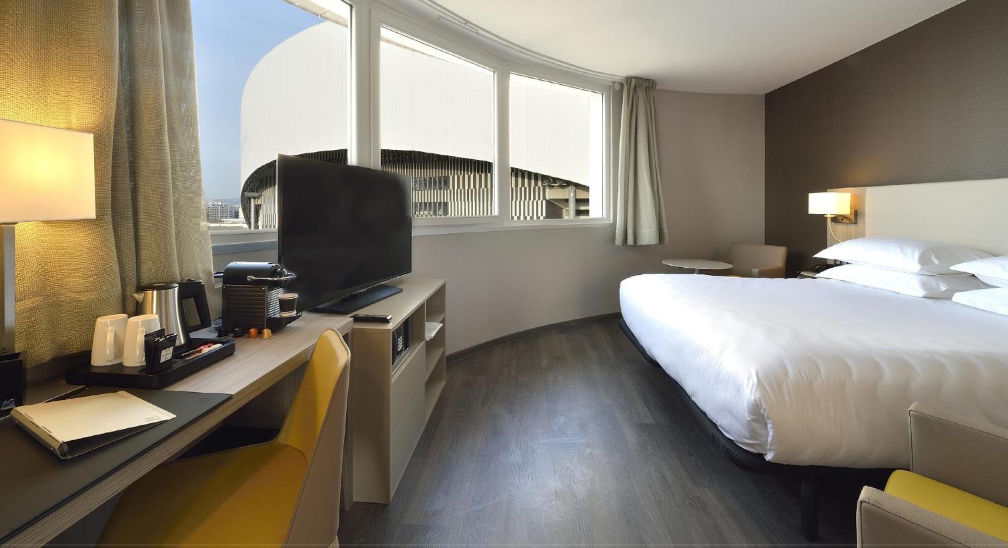 Ac Hotel By Marriott Marseille Prado Velodrome Экстерьер фото